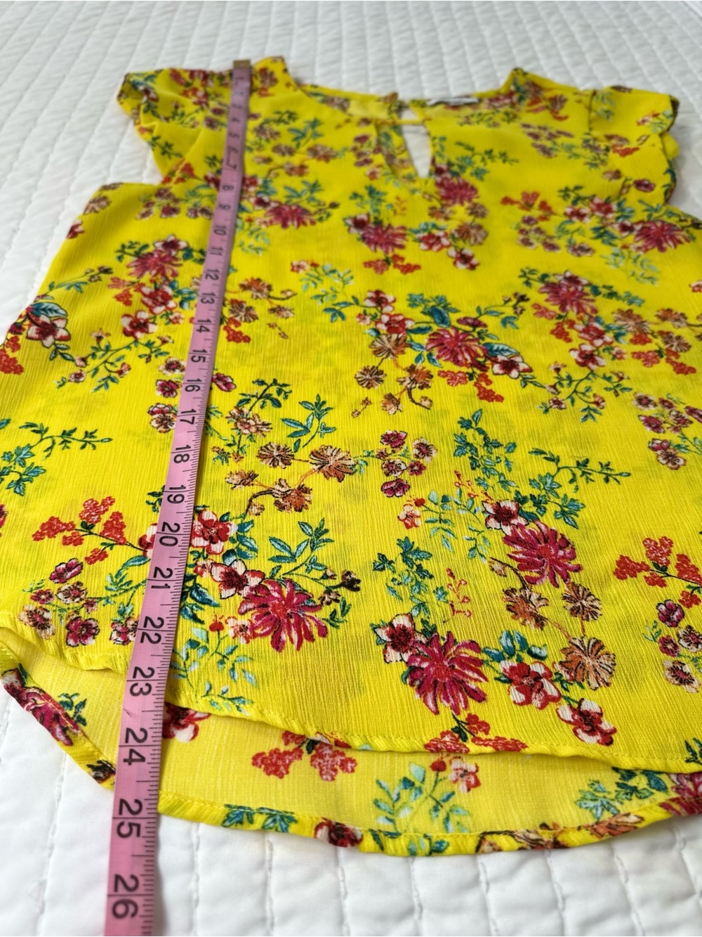 City Vibe Women’s M Yellow Floral Cap-Sleeve Blouse - Bright Yellow Floral Print - Picture 3 of 11